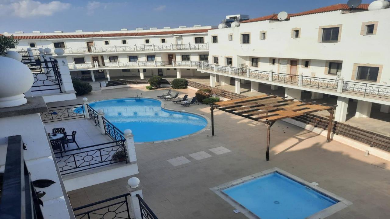 Paramount Gardens Resorts C201 Lárnaca Exterior foto